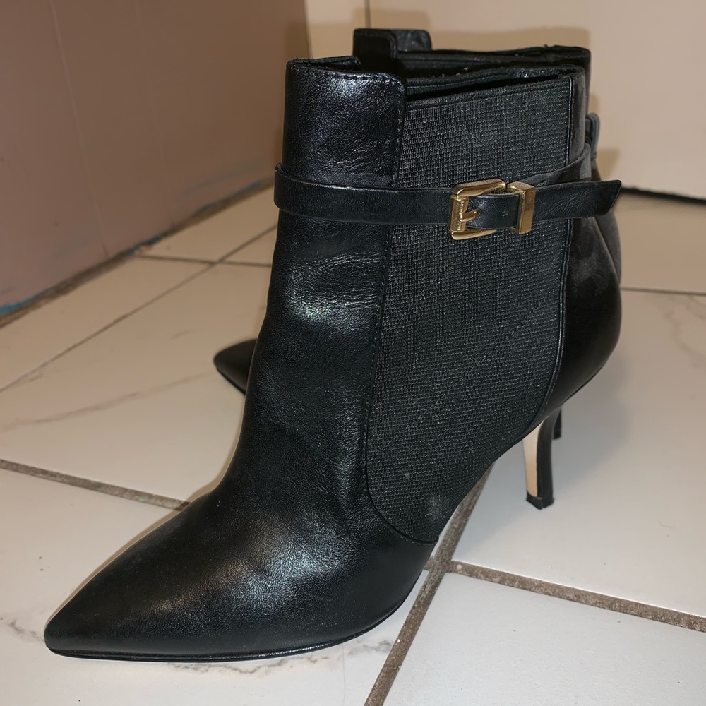 Michael Kors Boots!! - Picture 1 of 2